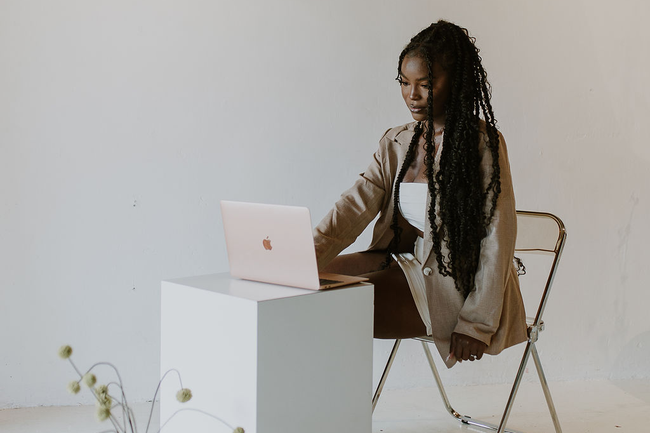 Stan Virtual Assistant Ultimate Guide To Building A Virtual Assistant Biz by @Laurrriel | Stan